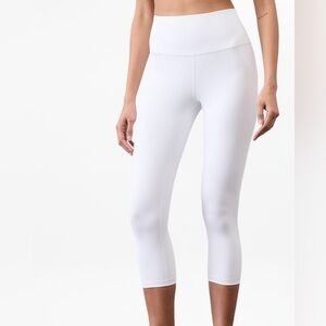Athleta Elation Ultra High Rise 20” Capri Leggings - Size Large